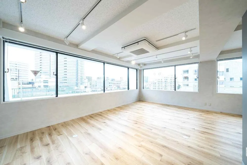 使いやすいレイアウト 10名前後で利用可の居抜き賃貸オフィス物件(約20坪) ｜居抜きオフィス物件検索サイト【vivit-ビビット】（7）