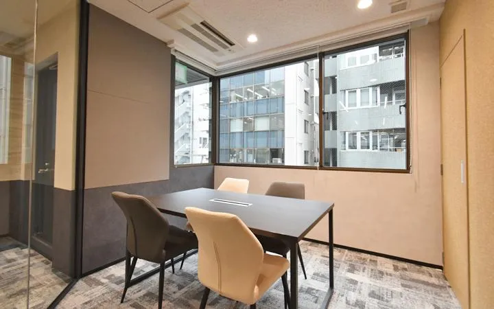 会議室2部屋あり！ おしゃれなラウンジあり！！の居抜き賃貸オフィス物件(約35坪) ｜居抜きオフィス物件検索サイト【vivit-ビビット】（4）