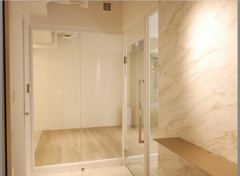 会議室（什器付き） 男女別トイレ完備の居抜き賃貸オフィス物件(約20坪) ｜居抜きオフィス物件検索サイト【vivit-ビビット】（4）