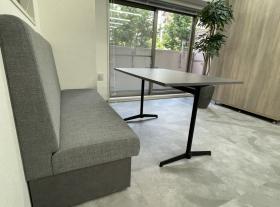 スタートアップにお勧め！ テレカンブース付きの居抜き賃貸オフィス物件(約15坪) ｜居抜きオフィス物件検索サイト【vivit-ビビット】（サムネイル4）