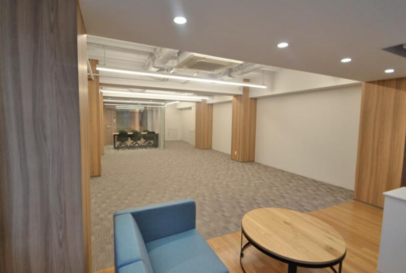 新富町駅徒歩4分 会議室付きセットアップオフィスの居抜き賃貸オフィス物件(約25坪) ｜居抜きオフィス物件検索サイト【vivit-ビビット】（4）