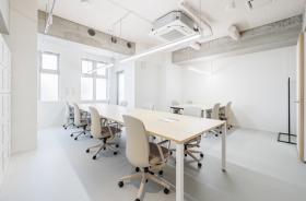希少な小規模フルセットアップオフィス！の居抜き賃貸オフィス物件(約20坪) ｜居抜きオフィス物件検索サイト【vivit-ビビット】（サムネイル1）