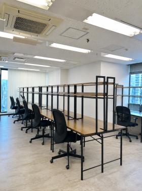 初期費用を抑えられる新橋駅前拠点の居抜き賃貸オフィス物件(約20坪) ｜居抜きオフィス物件検索サイト【vivit-ビビット】（サムネイル1）