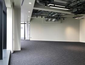 会議室付き！ 築浅セットアップ！の居抜き賃貸オフィス物件(約30坪) ｜居抜きオフィス物件検索サイト【vivit-ビビット】（サムネイル6）