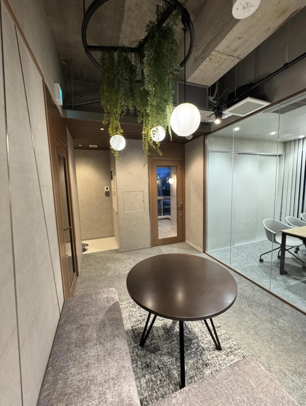 成長企業の運用を見据えた、無駄のないレイアウトの居抜き賃貸オフィス物件(約45坪) ｜居抜きオフィス物件検索サイト【vivit-ビビット】（8）