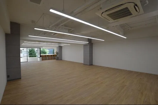 会議室2室！開放的で効率のいいレイアウト！の居抜き賃貸オフィス物件(約65坪) ｜居抜きオフィス物件検索サイト【vivit-ビビット】（3）