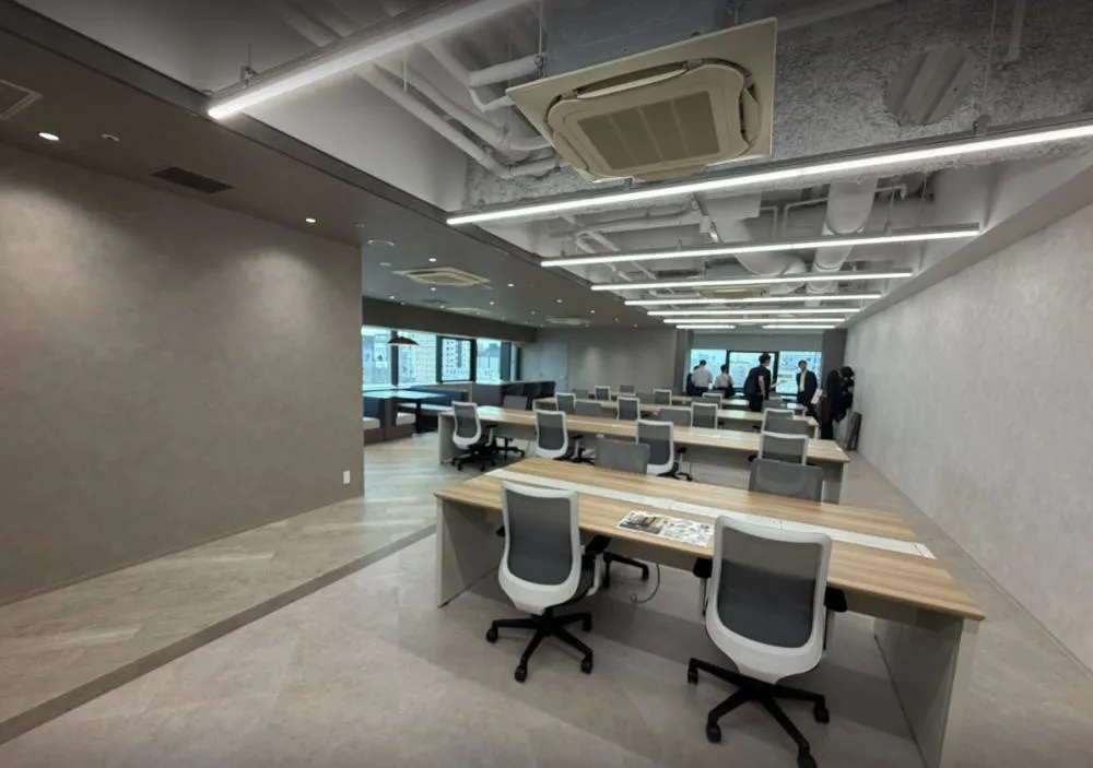 会議もWeb商談も滞らない5つの専用空間の居抜き賃貸オフィス物件(約55坪) ｜居抜きオフィス物件検索サイト【vivit-ビビット】（8）