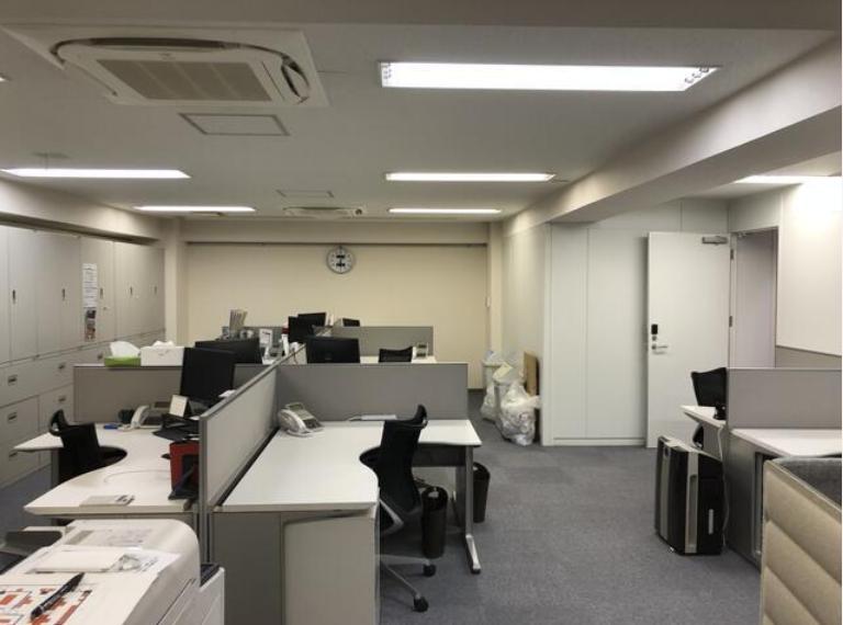 物件番号：F-01085 東京都中央区新富 約40坪