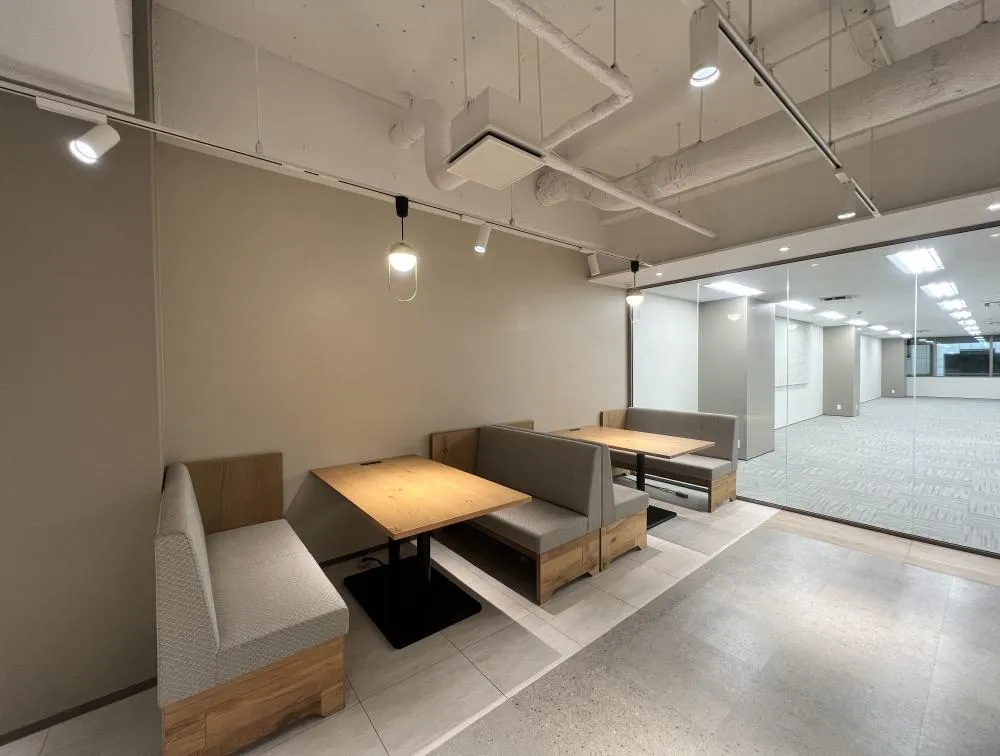 会議室付き！ 男女別トイレ！の居抜き賃貸オフィス物件(約70坪) ｜居抜きオフィス物件検索サイト【vivit-ビビット】（5）