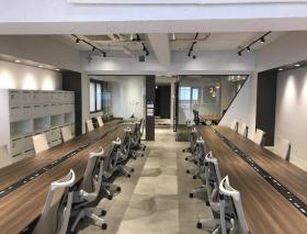 会議室1室 什器付きの居抜き賃貸オフィス物件(約50坪) ｜居抜きオフィス物件検索サイト【vivit-ビビット】（サムネイル4）