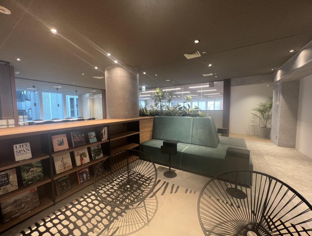 会議室付き 一部什器付きの居抜き賃貸オフィス物件(約110坪) ｜居抜きオフィス物件検索サイト【vivit-ビビット】（4）
