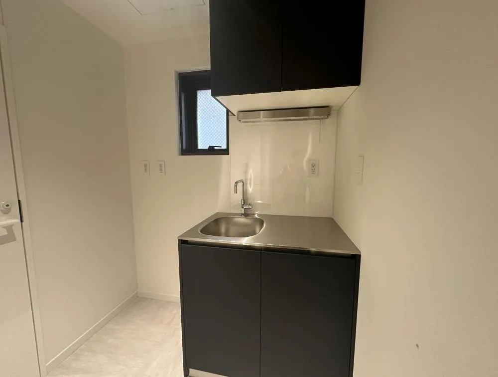 会議室2部屋、すべての家具付きの居抜き賃貸オフィス物件(約70坪) ｜居抜きオフィス物件検索サイト【vivit-ビビット】（11）