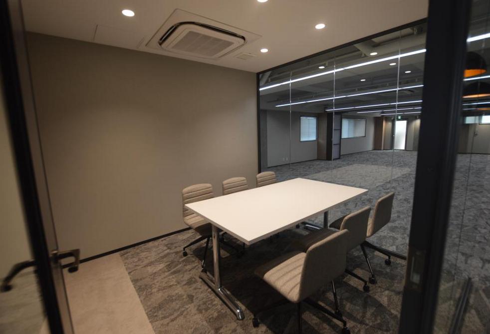 大型内装付き物件！ 会議室造作済み！の居抜き賃貸オフィス物件(約75坪) ｜居抜きオフィス物件検索サイト【vivit-ビビット】（3）