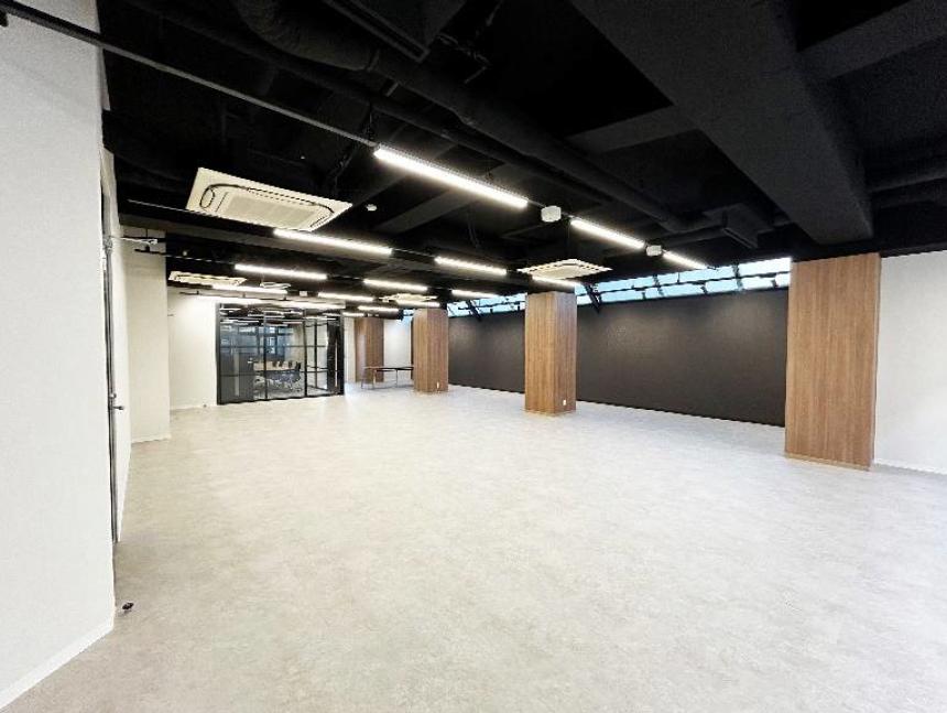 入居コスト削減可能！ 会議室2部屋造作済み！の居抜き賃貸オフィス物件(約60坪) ｜居抜きオフィス物件検索サイト【vivit-ビビット】（4）