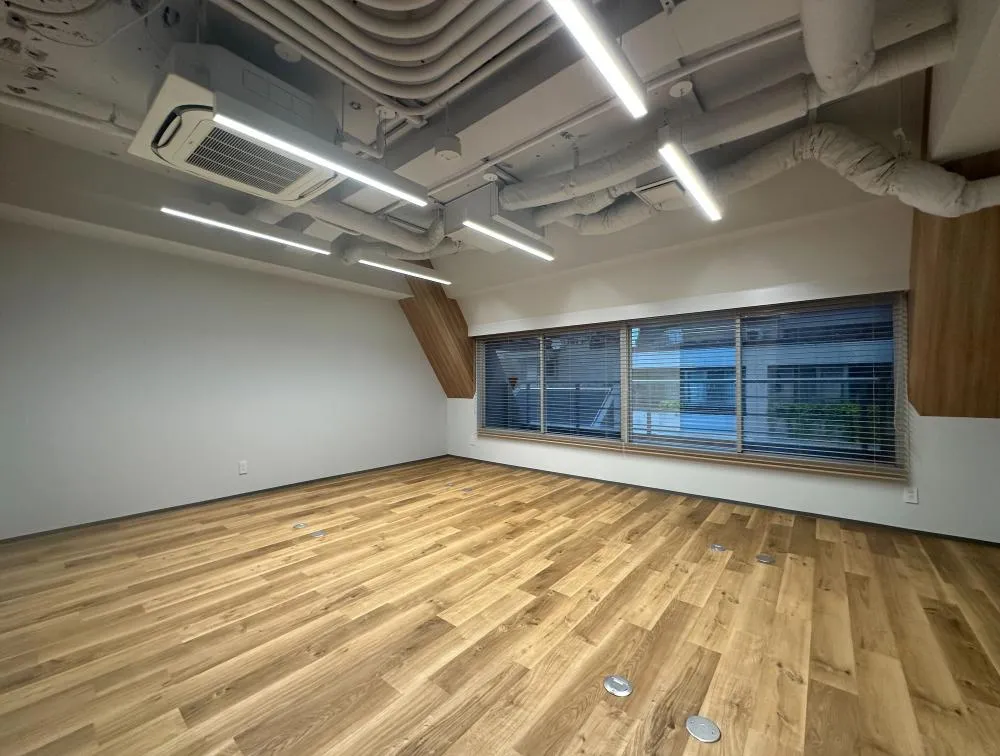 会議室造作済み！ テレフォンブース設置済み！の居抜き賃貸オフィス物件(約25坪) ｜居抜きオフィス物件検索サイト【vivit-ビビット】（4）
