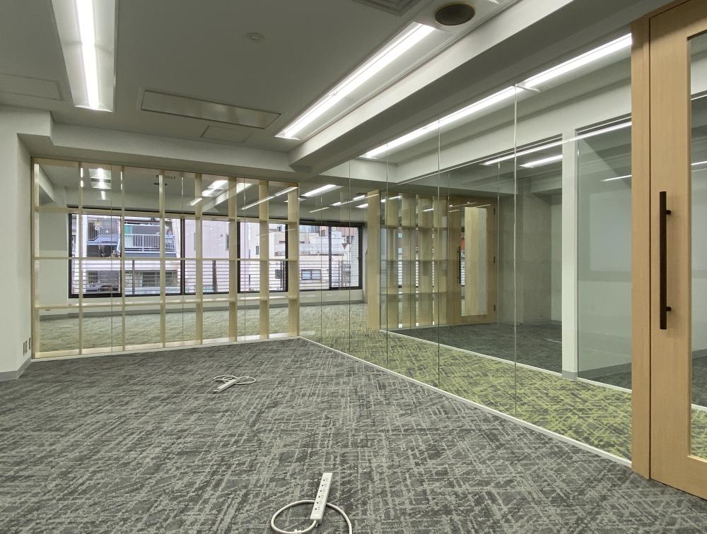 会議室3室付き ラウンジエリアありの居抜き賃貸オフィス物件(約105坪) ｜居抜きオフィス物件検索サイト【vivit-ビビット】（7）