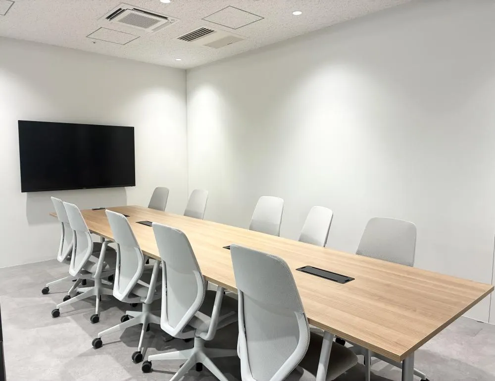 新築オフィス 会議室2室とフォンブース1室の居抜き賃貸オフィス物件(約100坪) ｜居抜きオフィス物件検索サイト【vivit-ビビット】（6）