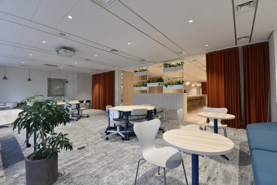 会議室付き 原状回復はクリーニングのみ！の居抜き賃貸オフィス物件(約65坪) ｜居抜きオフィス物件検索サイト【vivit-ビビット】（4）