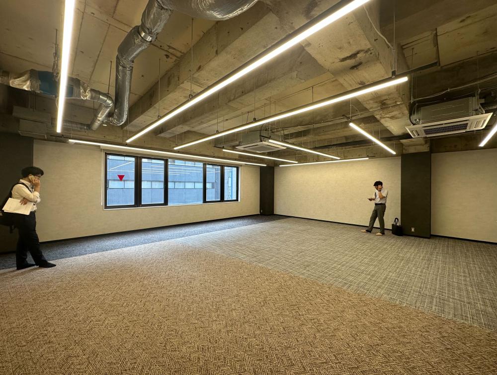 6名用会議室付き！ 新宿三丁目駅直結！の居抜き賃貸オフィス物件(約35坪) ｜居抜きオフィス物件検索サイト【vivit-ビビット】（4）