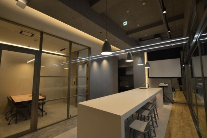 デザイナーズ物件！ 会議室造作済み！の居抜き賃貸オフィス物件(約60坪) ｜居抜きオフィス物件検索サイト【vivit-ビビット】（4）