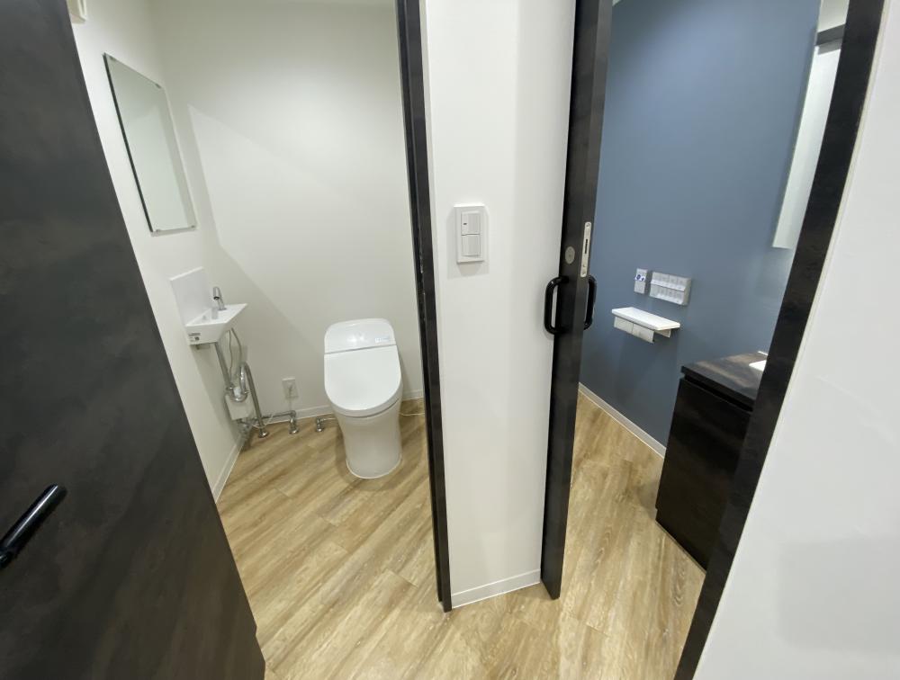 ウッド調 男女別トイレの居抜き賃貸オフィス物件(約20坪) ｜居抜きオフィス物件検索サイト【vivit-ビビット】（6）