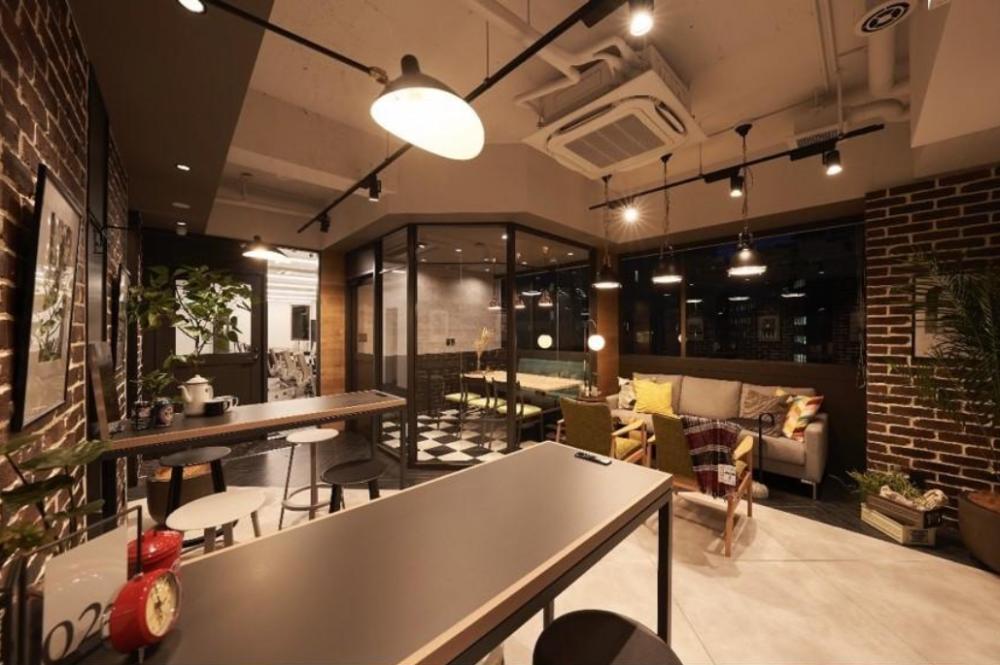 デザイナーズ物件！ 会議室造作済み！の居抜き賃貸オフィス物件(約30坪) ｜居抜きオフィス物件検索サイト【vivit-ビビット】（3）