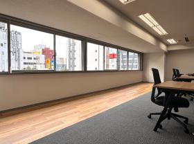 什器付き！ 会議室付き！の居抜き賃貸オフィス物件(約40坪) ｜居抜きオフィス物件検索サイト【vivit-ビビット】（サムネイル9）