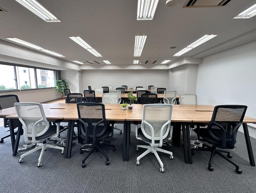 什器付き！ 会議室付き！の居抜き賃貸オフィス物件(約40坪) ｜居抜きオフィス物件検索サイト【vivit-ビビット】（10）
