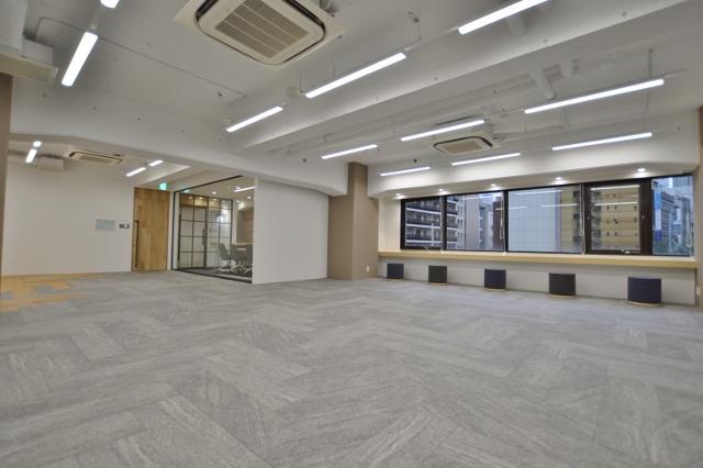 お洒落セットアップオフィスの居抜き賃貸オフィス物件(約45坪) ｜居抜きオフィス物件検索サイト【vivit-ビビット】（4）