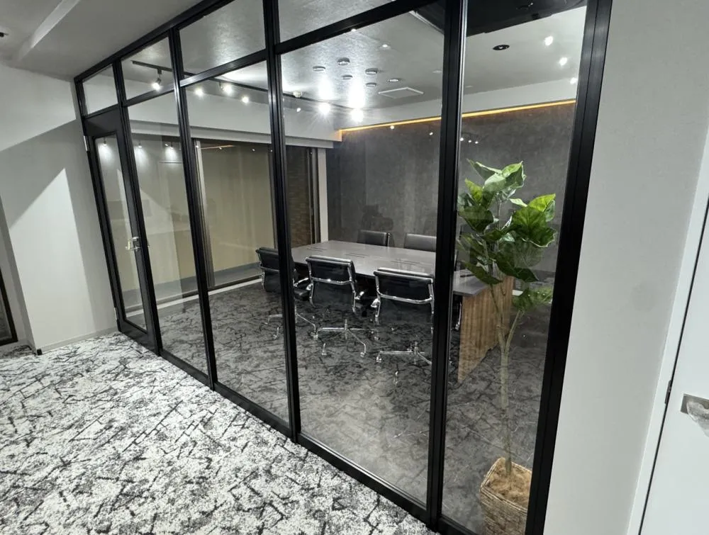 会議室1部屋造作済み。 駅近のフルセットアップ物件の居抜き賃貸オフィス物件(約25坪) ｜居抜きオフィス物件検索サイト【vivit-ビビット】（7）