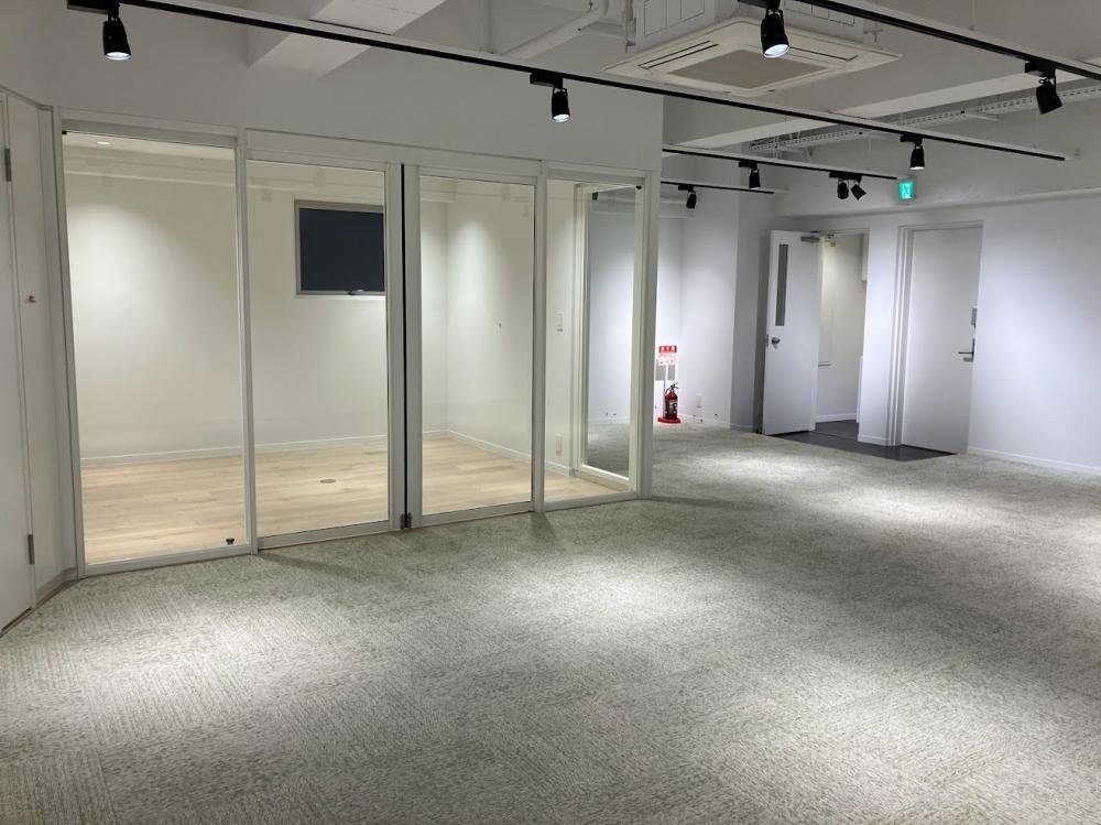 白基調 スケルトンオフィスの居抜き賃貸オフィス物件(約25坪) ｜居抜きオフィス物件検索サイト【vivit-ビビット】（6）