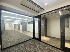 会議室付き 駅近！の居抜き賃貸オフィス物件(約30坪) ｜居抜きオフィス物件検索サイト【vivit-ビビット】（サムネイル1）