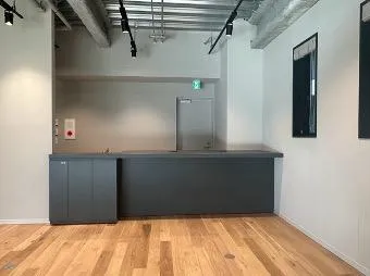 天井スケルトン 開放的な空間の居抜き賃貸オフィス物件(約35坪) ｜居抜きオフィス物件検索サイト【vivit-ビビット】（9）