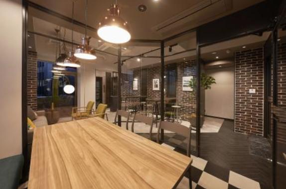 カフェ風オフィス おしゃれな家具付きの居抜き賃貸オフィス物件(約30坪) ｜居抜きオフィス物件検索サイト【vivit-ビビット】（3）