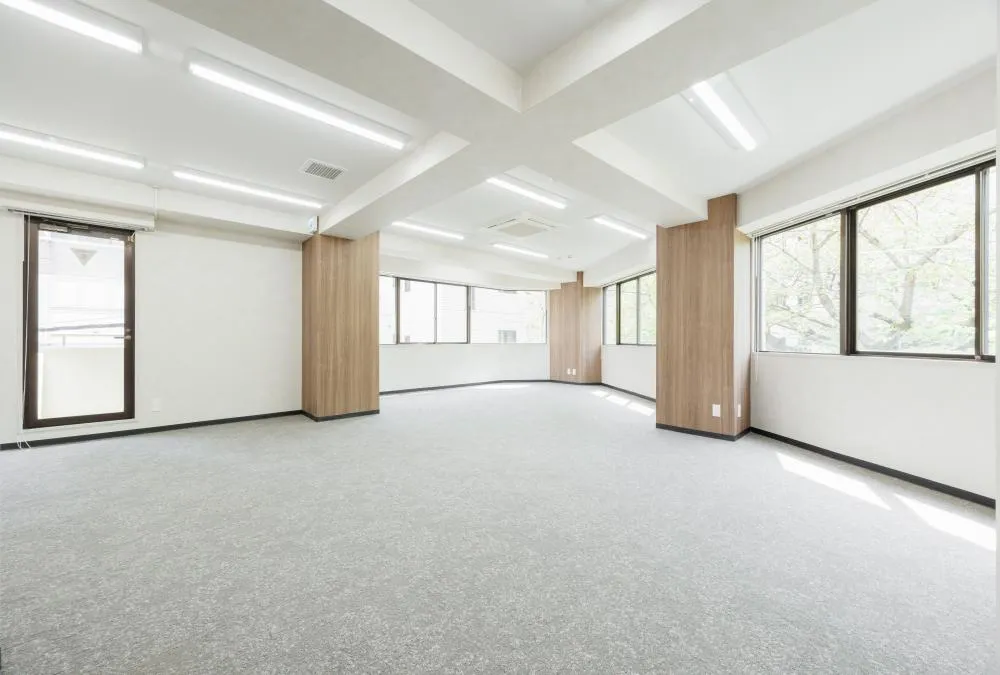 会議室1部屋造作済み 複数路線利用可能エリアの居抜き賃貸オフィス物件(約25坪) ｜居抜きオフィス物件検索サイト【vivit-ビビット】（5）