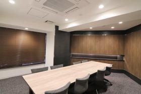 おしゃれ 会議室付きの居抜き賃貸オフィス物件(約55坪) ｜居抜きオフィス物件検索サイト【vivit-ビビット】（サムネイル1）