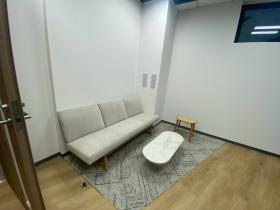 初期費用を抑えて入居！ 会議室とテレカンブース付きの居抜き賃貸オフィス物件(約45坪) ｜居抜きオフィス物件検索サイト【vivit-ビビット】（サムネイル7）