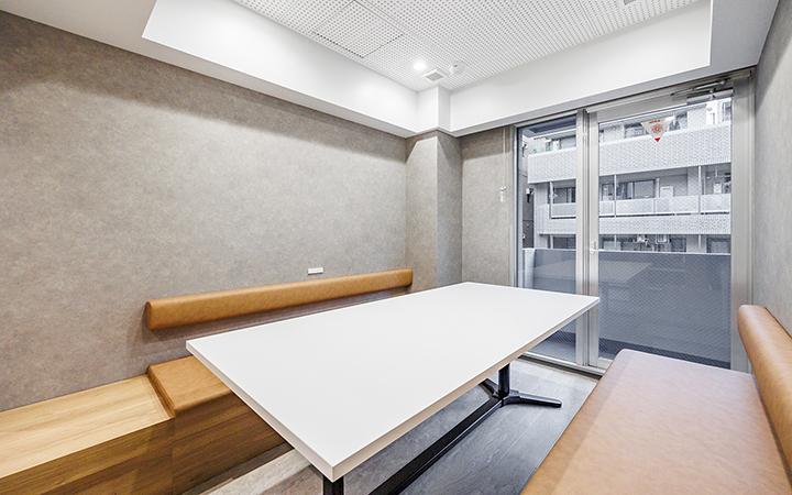 希少な新宿エリア 執務室の什器も相談可の居抜き賃貸オフィス物件(約40坪) ｜居抜きオフィス物件検索サイト【vivit-ビビット】（9）