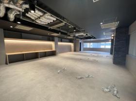 会議室付き！ オシャレ！の居抜き賃貸オフィス物件(約60坪) ｜居抜きオフィス物件検索サイト【vivit-ビビット】（サムネイル5）