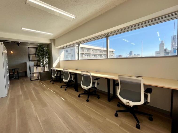 会議室造作済み！ 小規模セットアップオフィス！の居抜き賃貸オフィス物件(約30坪) ｜居抜きオフィス物件検索サイト【vivit-ビビット】（3）