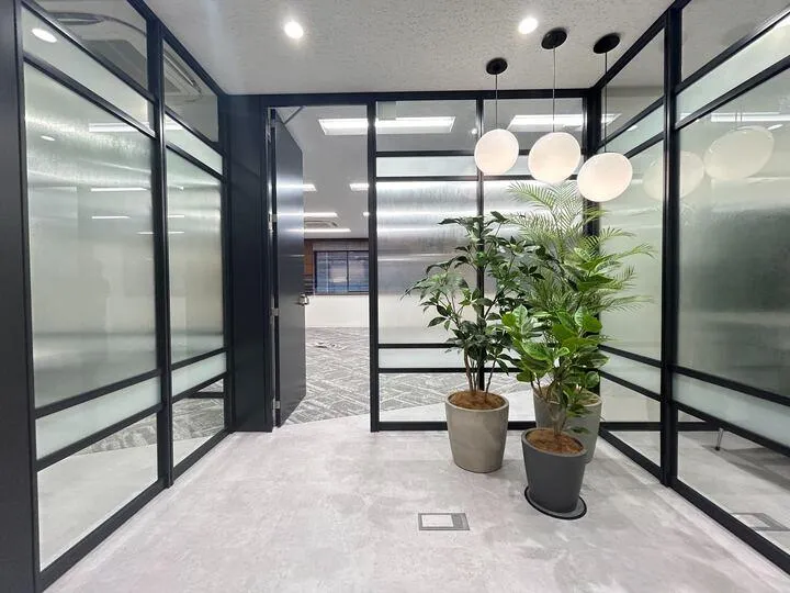 会議室2つ付き！おしゃれなオフィス！ ハーフセットアップオフィス 東京都中央区日本橋茅場町 約50坪（約165㎡）