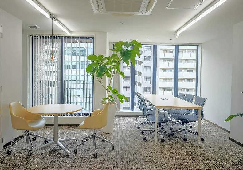 什器付きセットアップオフィスの居抜き賃貸オフィス物件(約25坪) ｜居抜きオフィス物件検索サイト【vivit-ビビット】（4）