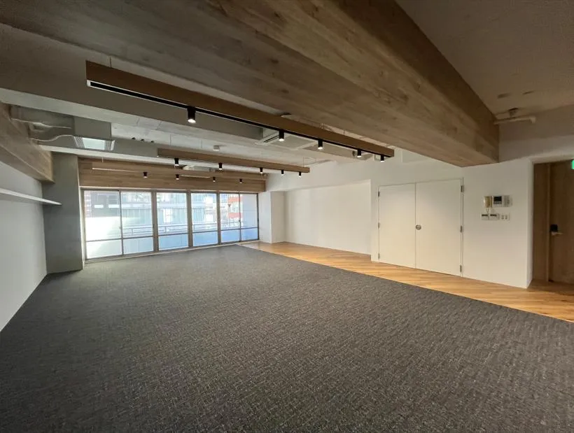 会議室2つあり！ 屋上テラス付き！の居抜き賃貸オフィス物件(約50坪) ｜居抜きオフィス物件検索サイト【vivit-ビビット】（4）