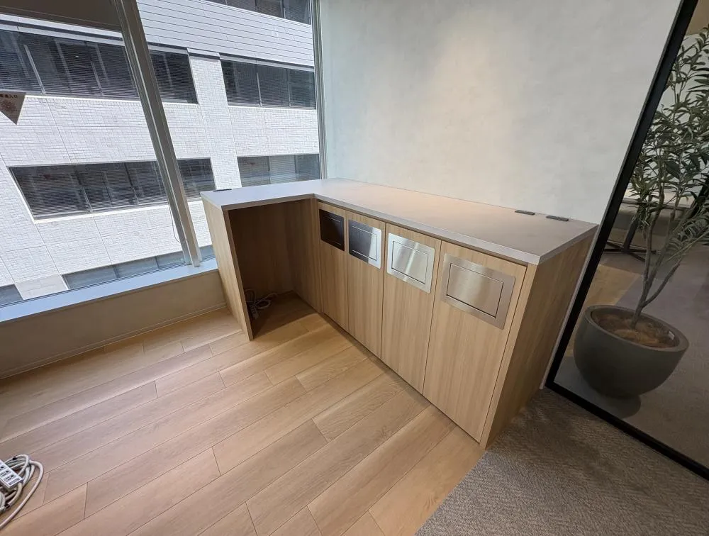 新築ビルの分割区画！会議室完備！の居抜き賃貸オフィス物件(約40坪) ｜居抜きオフィス物件検索サイト【vivit-ビビット】（10）