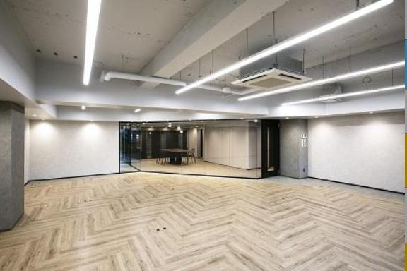 会議室2室付き！ テレカンブース完備の居抜き賃貸オフィス物件(約50坪) ｜居抜きオフィス物件検索サイト【vivit-ビビット】（7）