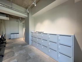 フルセットアップオフィス ハイクオリティな内装の居抜き賃貸オフィス物件(約45坪) ｜居抜きオフィス物件検索サイト【vivit-ビビット】（サムネイル8）
