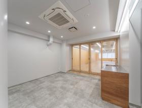 四谷三丁目駅徒歩2分！ お手洗い男女別！の居抜き賃貸オフィス物件(約45坪) ｜居抜きオフィス物件検索サイト【vivit-ビビット】（サムネイル3）