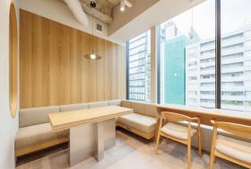 会議室、テレカンブースありの居抜き賃貸オフィス物件(約35坪) ｜居抜きオフィス物件検索サイト【vivit-ビビット】（サムネイル7）