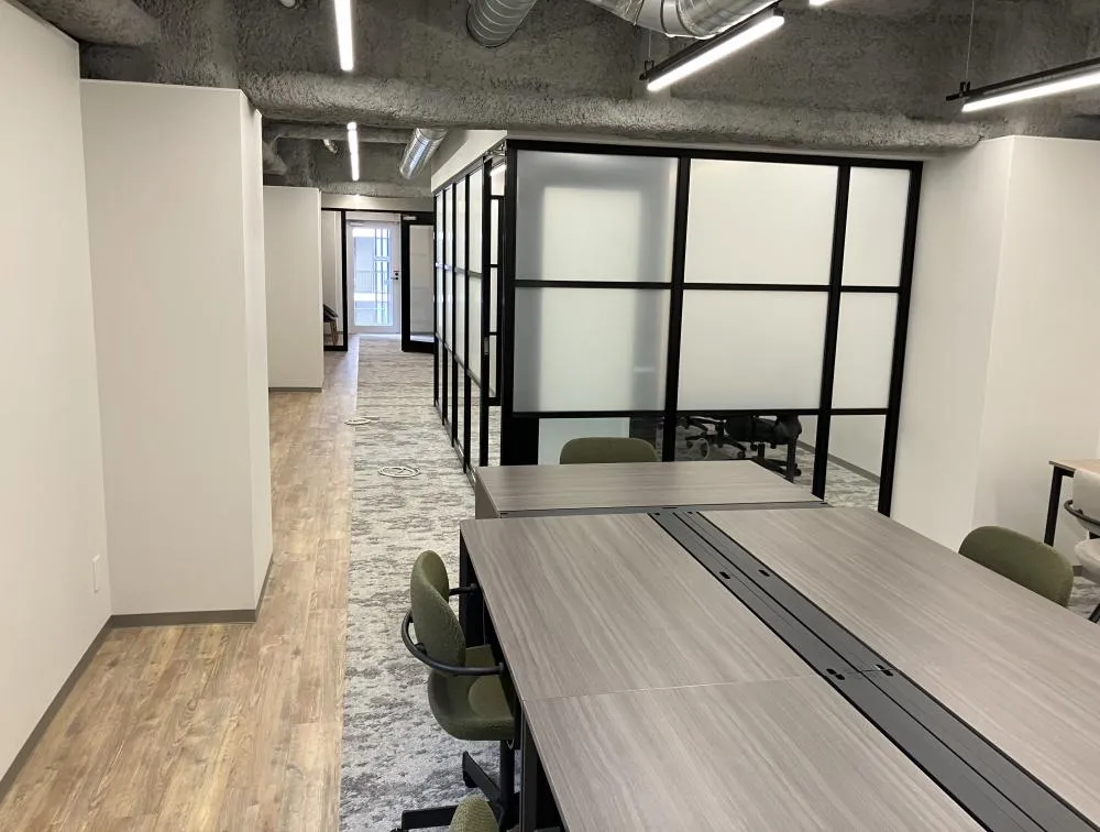 オフィス家具全て設置済み！の居抜き賃貸オフィス物件(約30坪) ｜居抜きオフィス物件検索サイト【vivit-ビビット】（5）