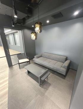 屋上テラスあり！ 会議室2つ造作済みの居抜き賃貸オフィス物件(約60坪) ｜居抜きオフィス物件検索サイト【vivit-ビビット】（サムネイル3）